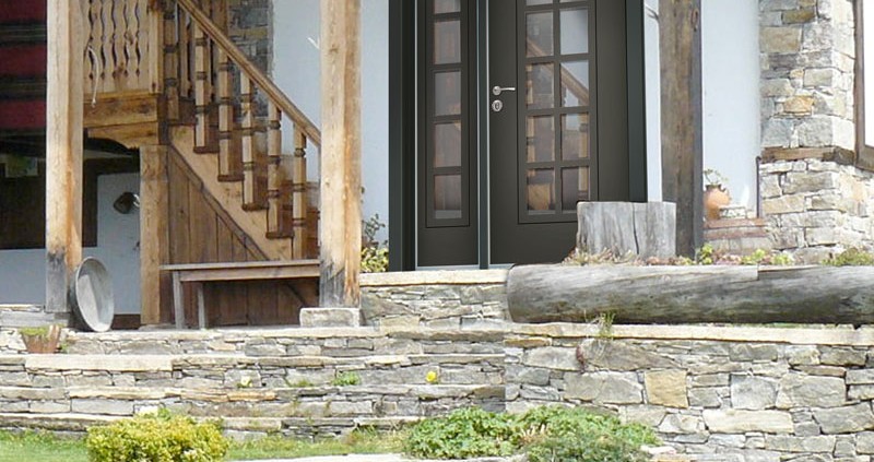 D7140-דלתות כניסה